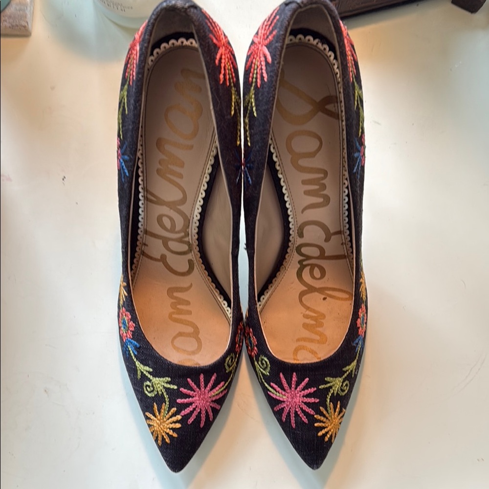 Sam Edelman Black Floral Embroidered Pointed Toe Heels